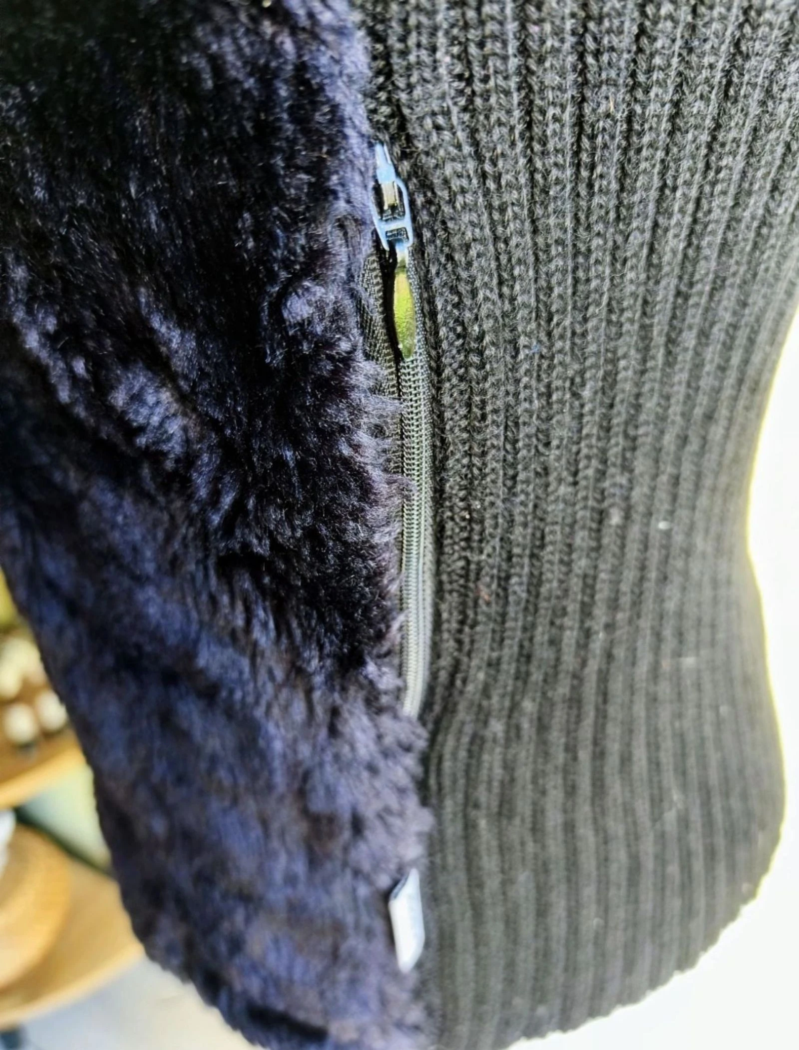🖤 Knitwear jacket / vest with faux fur – photo 5